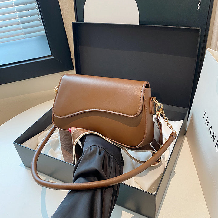 Women's PU Leather Adjustable Strap Crossbody Saddle Bag