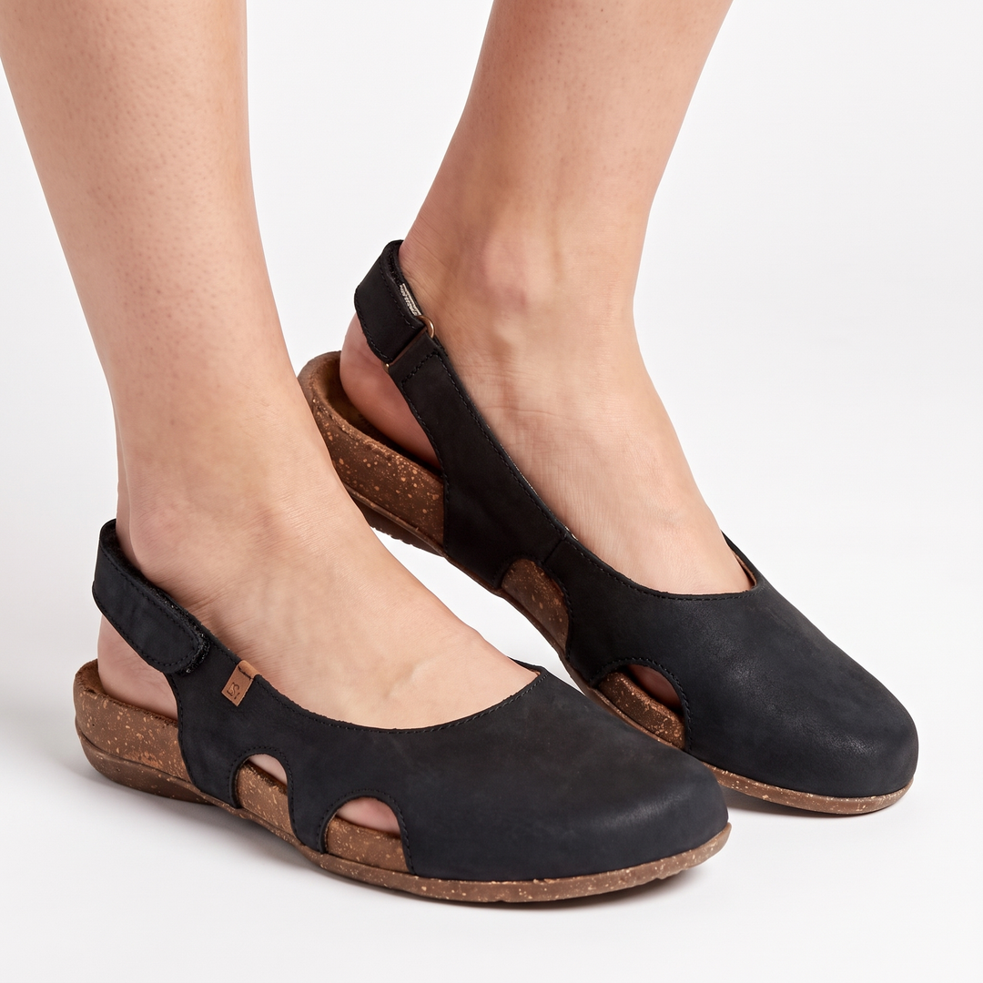 Women's Leather Flat Sandals Closed Toe Slip-On Cutout Comfort
