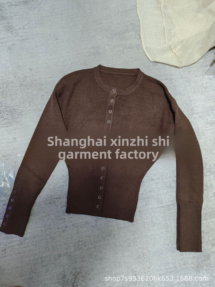 Round-Neck Single-Breasted Knit Sweater